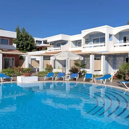 Elissa Adults-Only Lifestyle Beach Resort Kallithea  Ngoại thất bức ảnh A swimming pool at a hotel