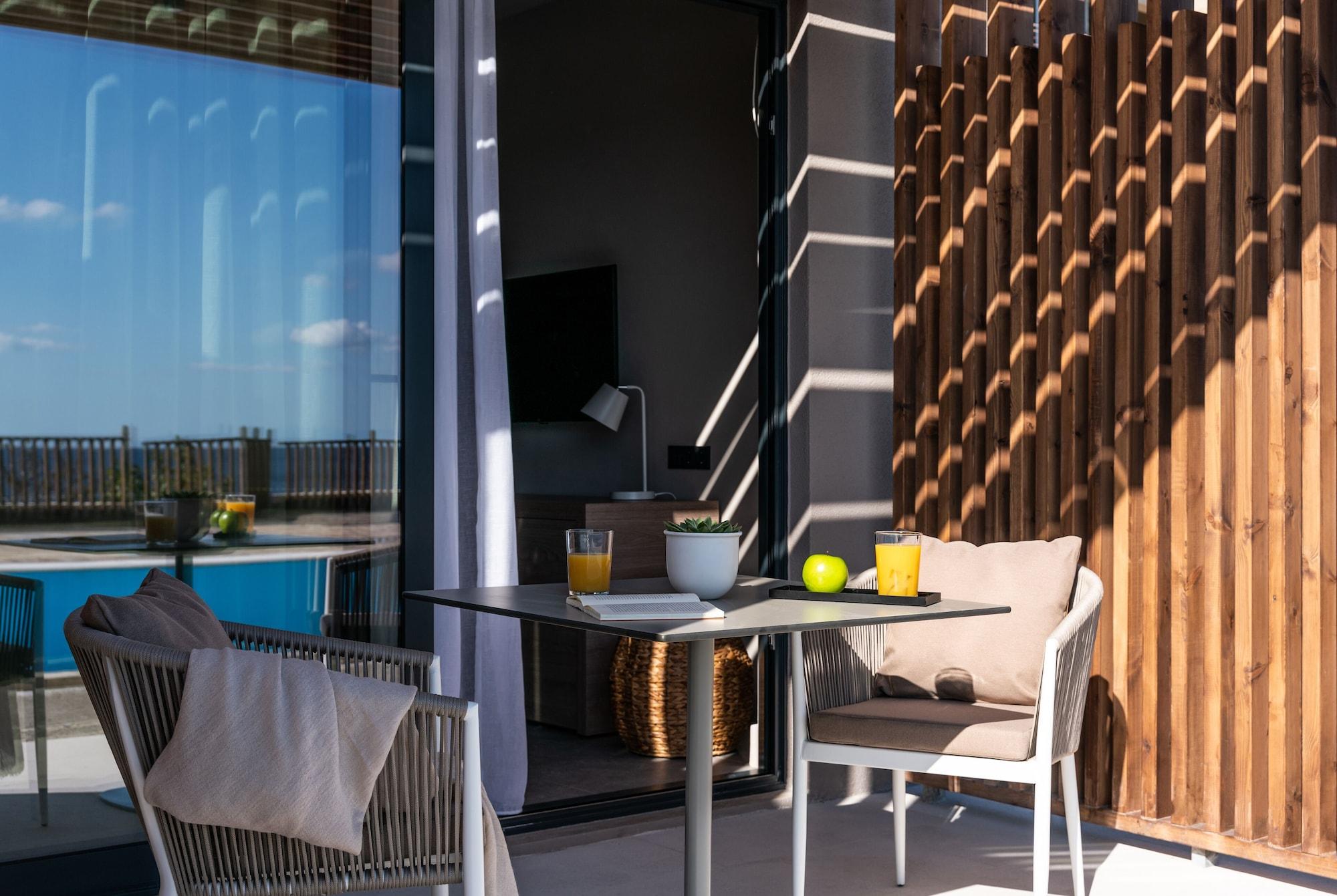 Elissa Adults-Only Lifestyle Beach Resort Kallithea  Ngoại thất bức ảnh A balcony at the hotel