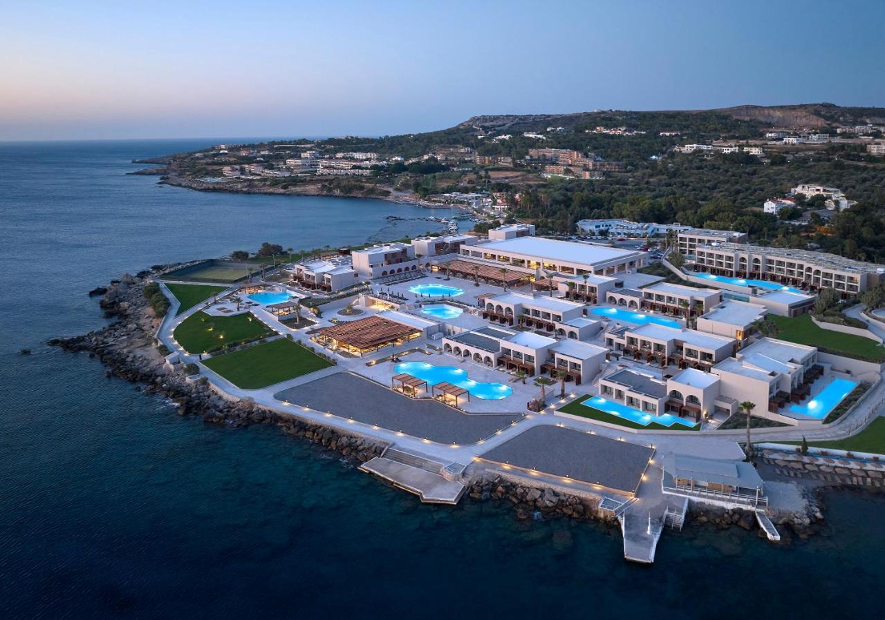 Elissa Adults-Only Lifestyle Beach Resort Kallithea  Ngoại thất bức ảnh The resort at night