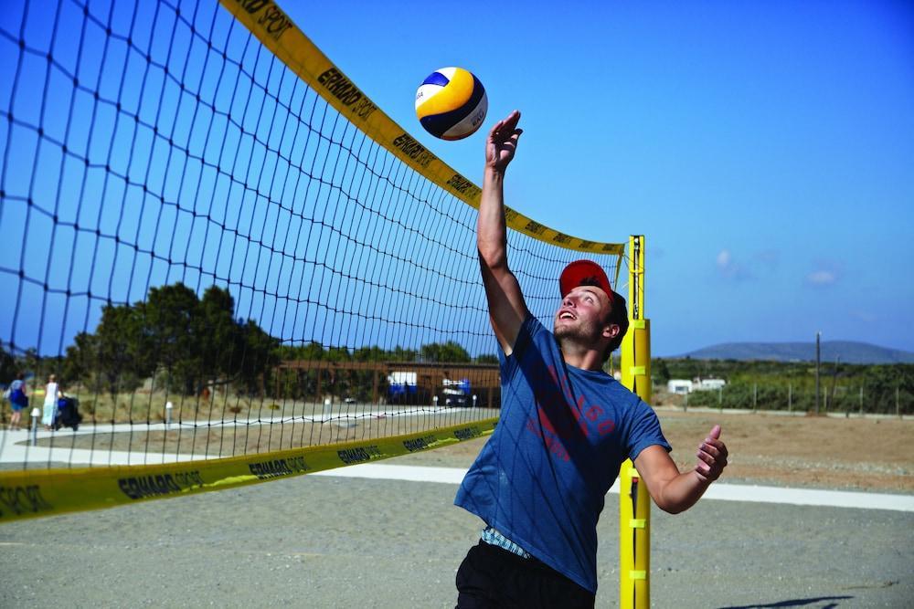 Elissa Adults-Only Lifestyle Beach Resort Kallithea  Ngoại thất bức ảnh A player serves the ball